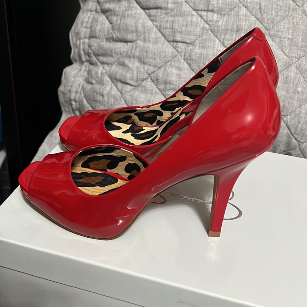 Jessica Simpson Josette red patent heels - Picture 2 of 7